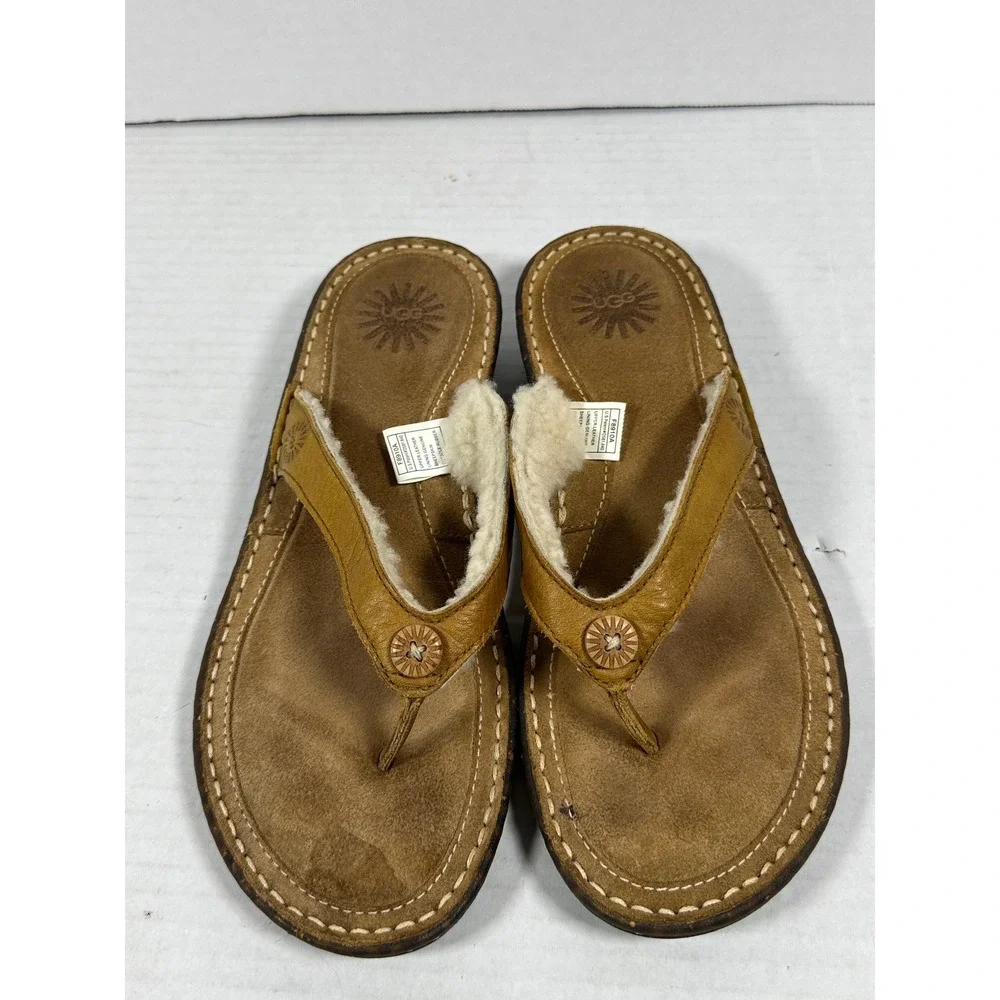 UGG Australia 1791 Leather Shearling Lined Thong Sandals Brown Mens 8 Womens 9.5